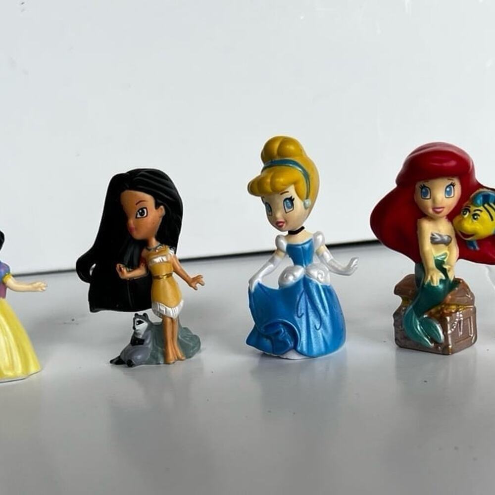 Disney & TM ZIZZLE Princess Collection of 5